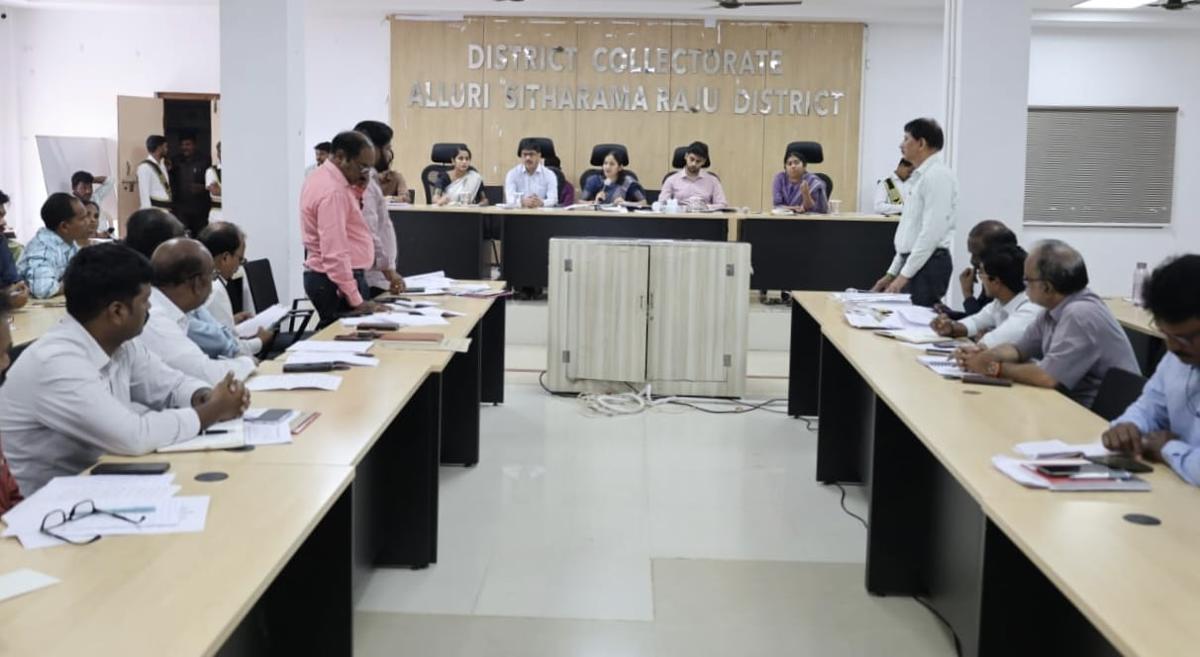 జెడ్పీటీసీ, ఎంపీటీసీ ఎన్నికలు పారదర్శకంగా నిర్వహించాలి