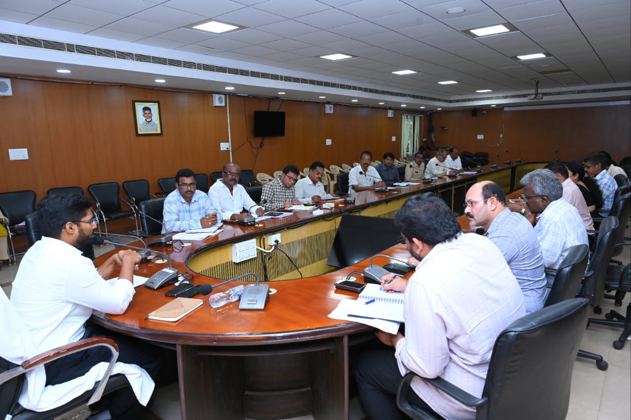 విజయనగరం ఉత్సవాల నిర్వహణకు ఏర్పాట్లు వేగవంతం చేయాలి