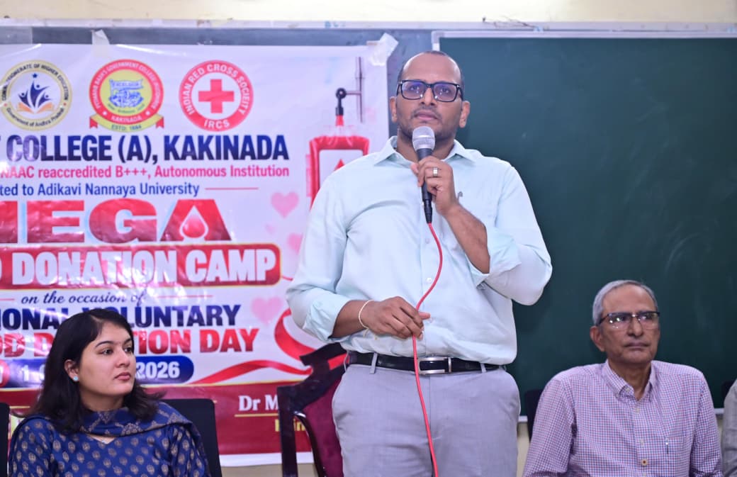 రక్తదానం ప్రతి ఒక్కరి బాధ్యతగా అలవర్చుకోవాలి