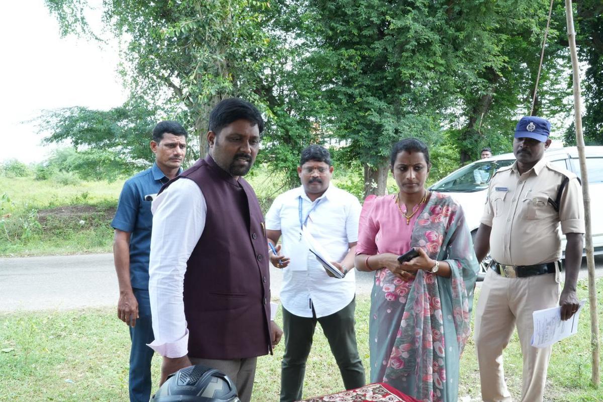 కౌంటింగ్ ఏర్పాట్లను పరిశీలించిన సాధారణ పరిశీలకులు తేజ్ భరత్
