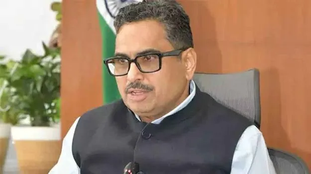 గ్లోబల్ సమిట్‌లో రక్షా ఎక్స్‌పో ఏర్పాట్లపై సీఎస్ సంజయ్ జాజు సమీక్ష